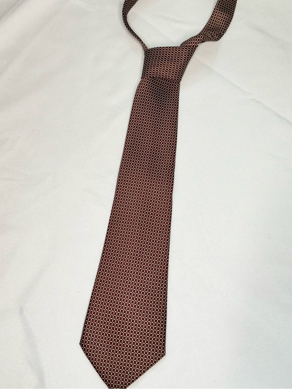 Vintage Red Geometric Tie Classic Menswear Pattern